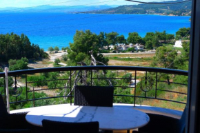 Отель George & Sia's House  Neos Marmaras